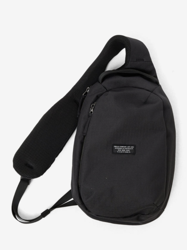 MINIMAL THRILLS SLING BAG