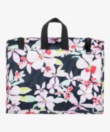 Quiksilver & Roxy Travel Dance