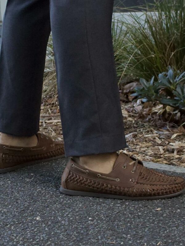 UNCUT=PEREZ BOAT SHOE