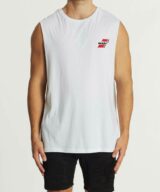 Wndrr Across Muscle Top