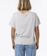 MINIMAL THRILLS RELAX TEE